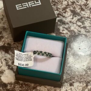 💚SUPER SALE $250💚Effy Silver, 0.04 CT T.W.Diamond & Emerald Semi-Eternity Ring